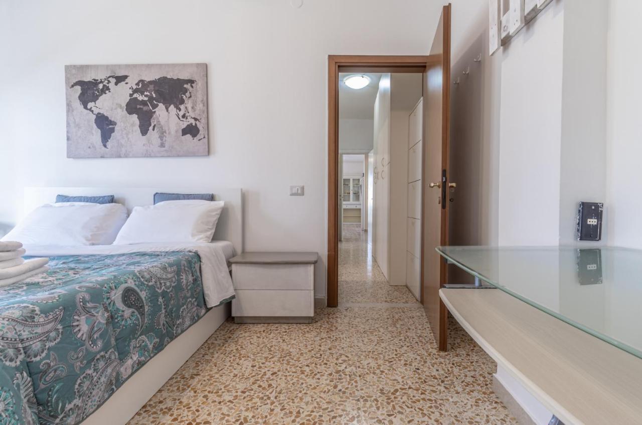 Casa Della Musica - Affitti Brevi Italia Hotel Modena Bagian luar foto