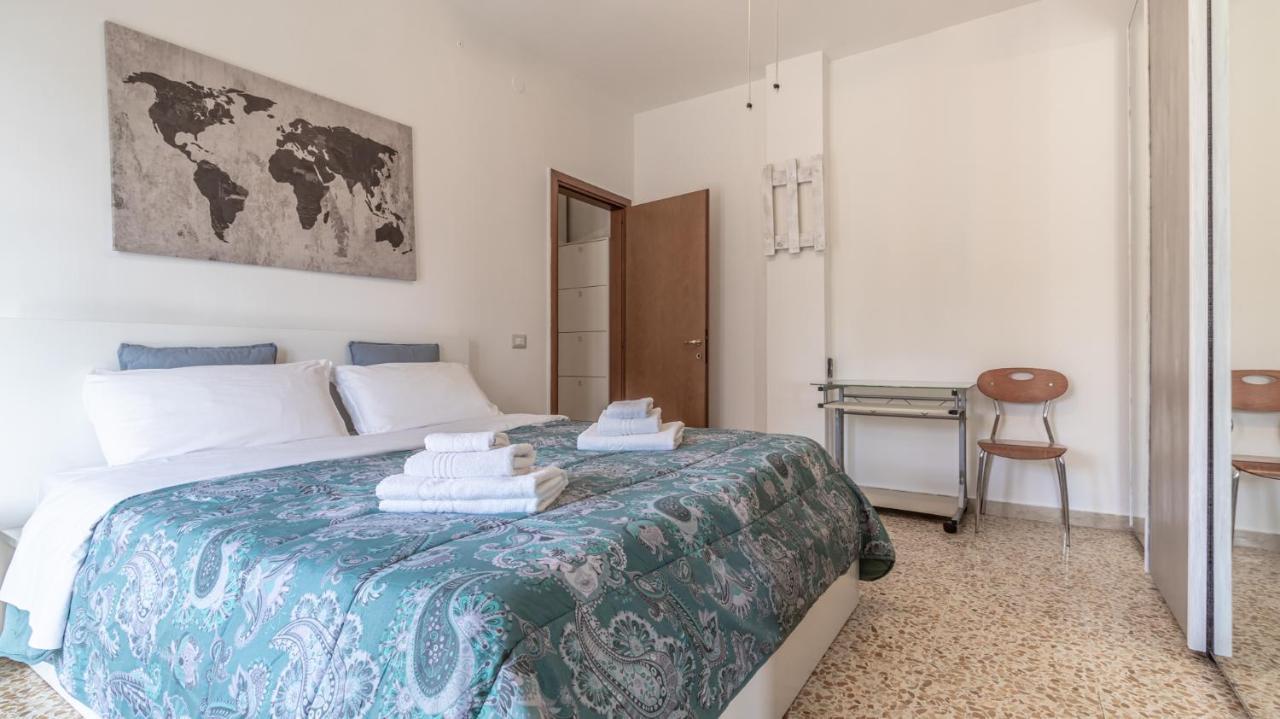 Casa Della Musica - Affitti Brevi Italia Hotel Modena Bagian luar foto